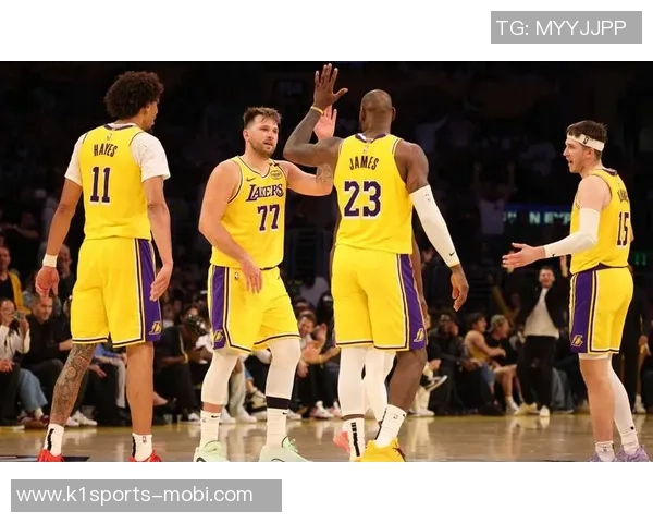 东契奇再度封盖詹姆斯骑士双向球员汤姆林究竟有何神奇之处