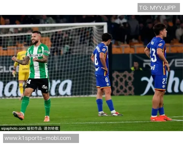 克雷莫内塞主场落后罗马苏莱破门佩莱格里尼进球遭判无效