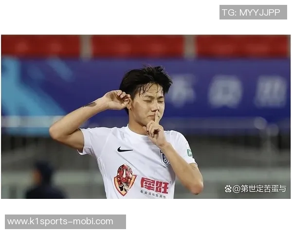 半场战报大连英博与武汉三镇互交白卷刘祝润朱鹏宇频频造险邓涵文因伤退场