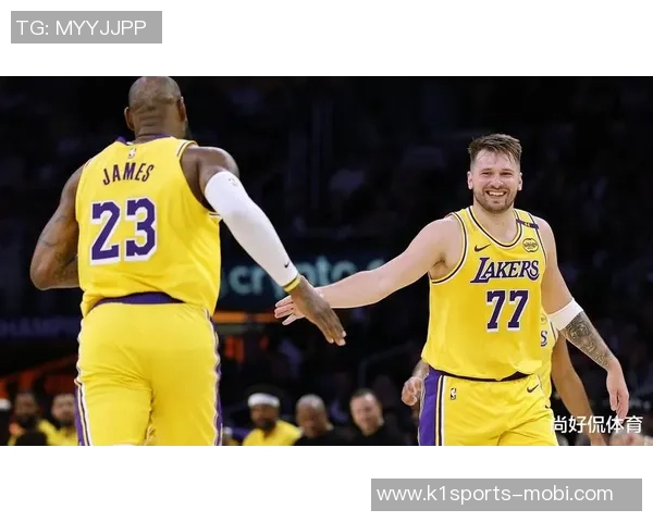 东契奇再度封盖詹姆斯骑士双向球员汤姆林究竟有何神奇之处 东契奇再度封盖詹姆斯骑士双向球员汤姆林究竟有何神奇之处